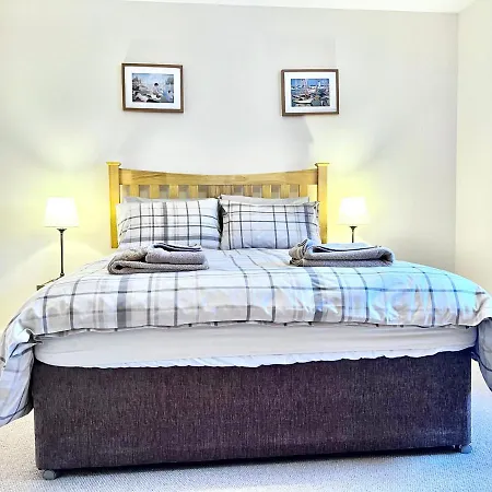 Central Spacious 2 Bed 2 Bath, Free Wifi & Parking, Park View Orkney Exterior photo